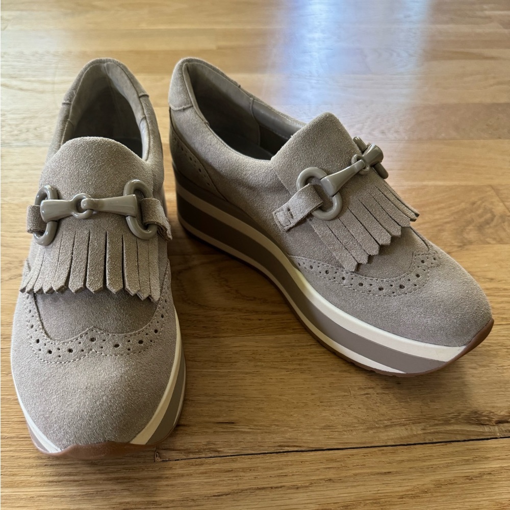 NWT Dolce Vita Gray Platform Loafers